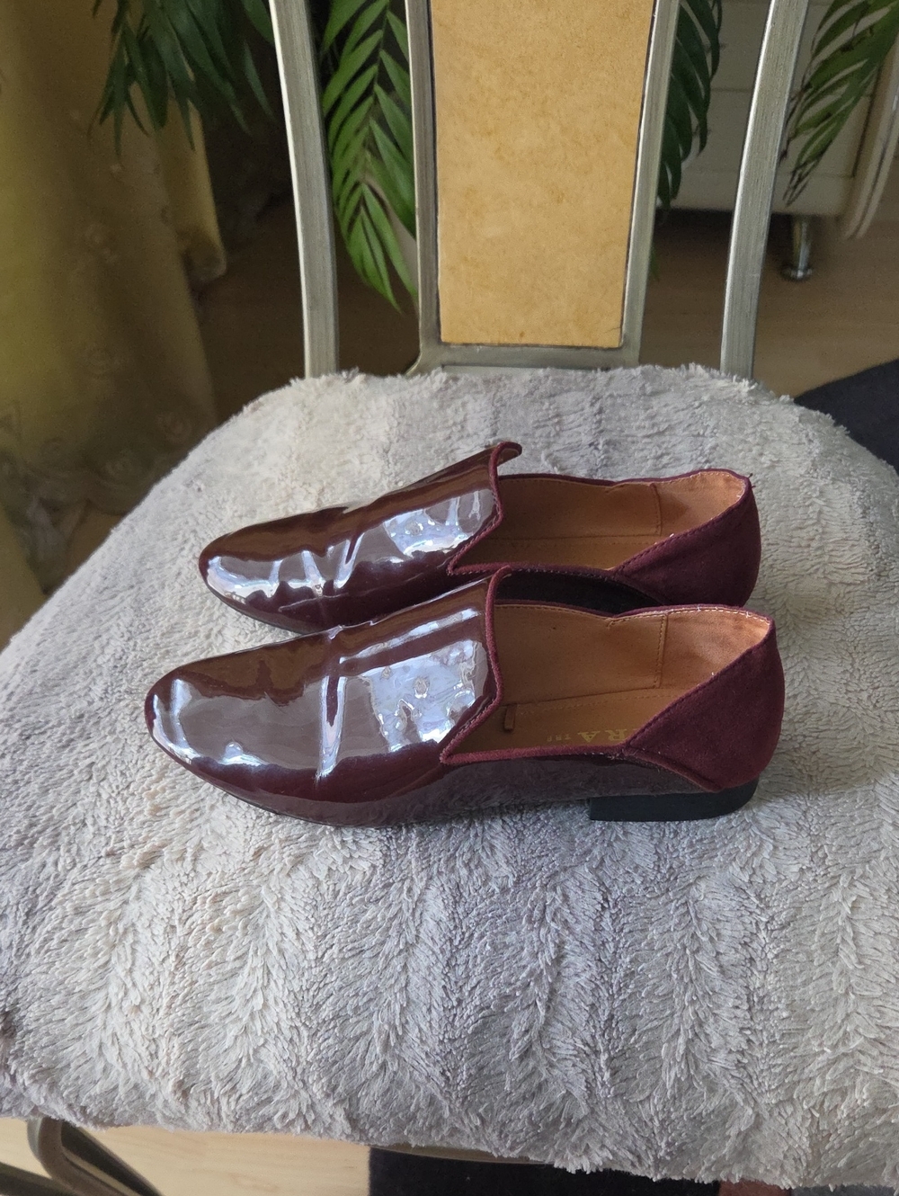 Zara Burgundy Patent & Suede Slip-On Loafers ❤️